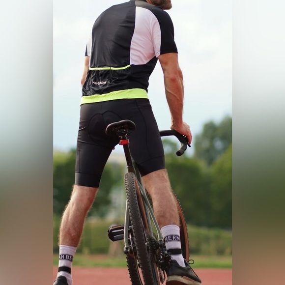 BALEAF Black & Neon CYCLING Padded BICYCLE SHORTS - Picture 1 of 15